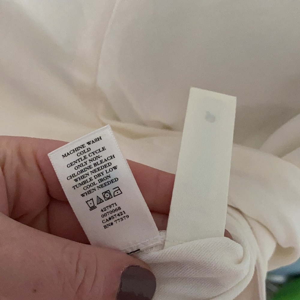 Ann Taylor beautiful white blouse new with tags NWT SIZE MEDIUM - Picture 10 of 11